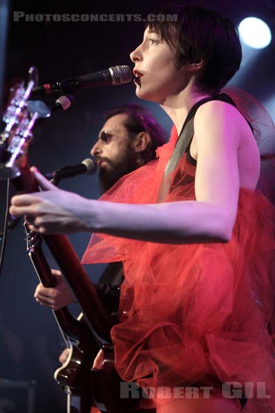 JEANNE CHERHAL - 2011-02-26 - PARIS - La Maroquinerie - 